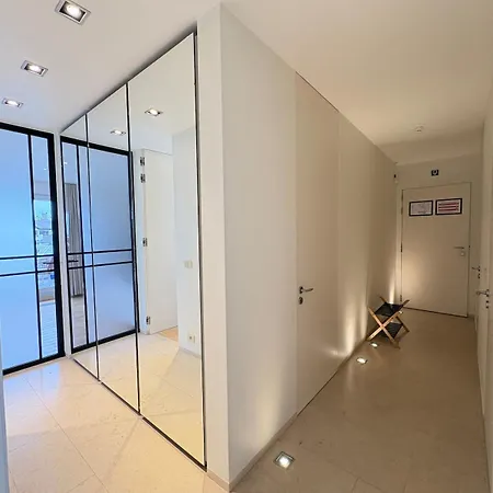 Maison Elouise アパート *