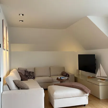 Maison Elouise アパート